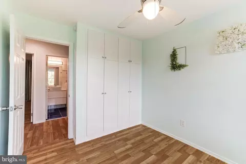 46 Bentley Dr, Sterling, VA 20165 photo 43