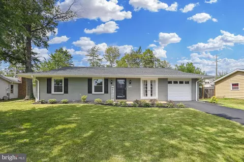 1505 N Amelia St, Sterling, VA 20164