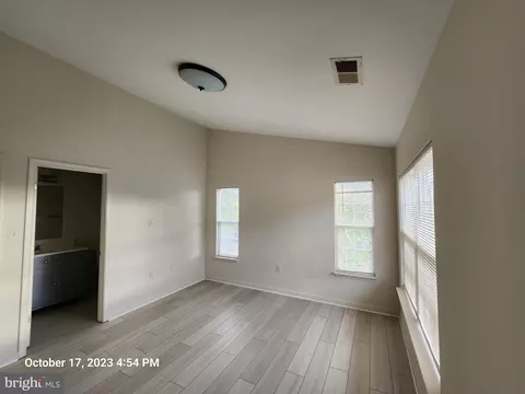 21849 Ryan Park Ter, Ashburn, VA 20147 photo 9