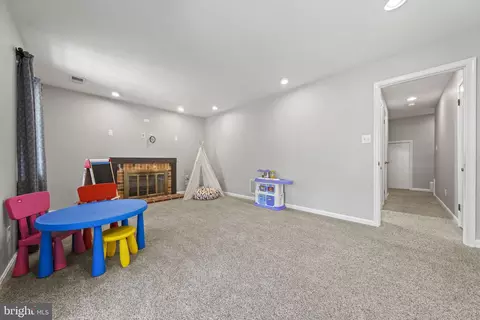 500 Beacon Dr, Sterling, VA 20164 photo 28