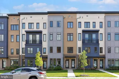 23657 Hopewell Manor Ter, Ashburn, VA 20148