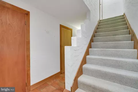 21312 Arrowhead Ct, Ashburn, VA 20147 photo 42