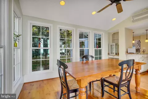 21312 Arrowhead Ct, Ashburn, VA 20147 photo 13
