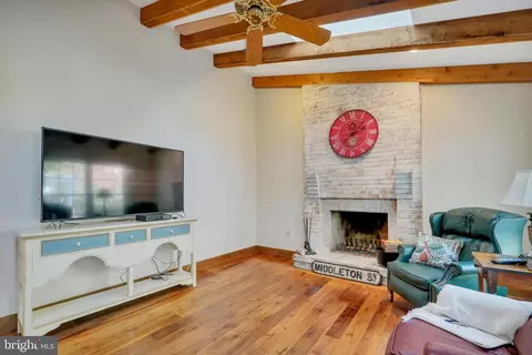 21312 Arrowhead Ct, Ashburn, VA 20147 photo 16