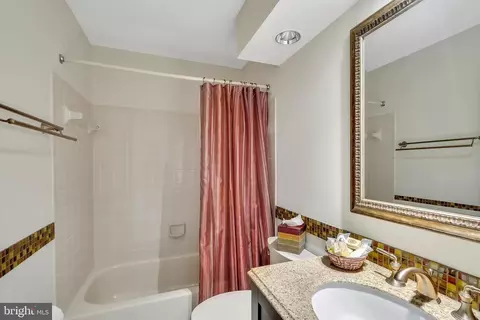 21312 Arrowhead Ct, Ashburn, VA 20147 photo 40
