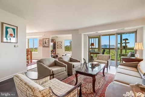 19385 Cypress Ridge Ter #903, Leesburg, VA 20176