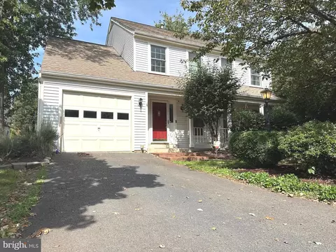 21051 Emerson Ct, Sterling, VA 20164