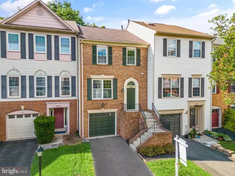 44087 Gala Cir, Ashburn, VA 20147
