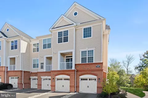 23266 Southdown Manor Ter #114, Ashburn, VA 20148