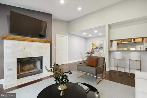 20960 Timber Ridge Ter #303, Ashburn, VA 20147