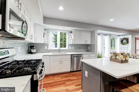 20751 Fenwick Dr, Ashburn, VA 20147 photo 10