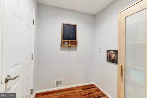 20751 Fenwick Dr, Ashburn, VA 20147 photo 20