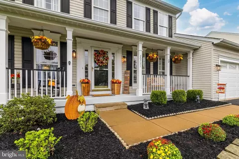 20751 Fenwick Dr, Ashburn, VA 20147 photo 2