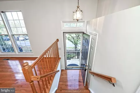 43469 Postrail Sq, Ashburn, VA 20147 photo 3