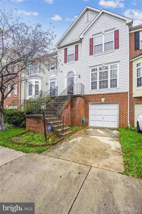 20842 Butterwood Falls Ter, Sterling, VA 20165