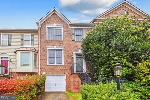 47461 Sharpskin Island Sq, Sterling, VA 20165
