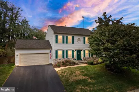 37748 Sutton Dr, Purcellville, VA 20132