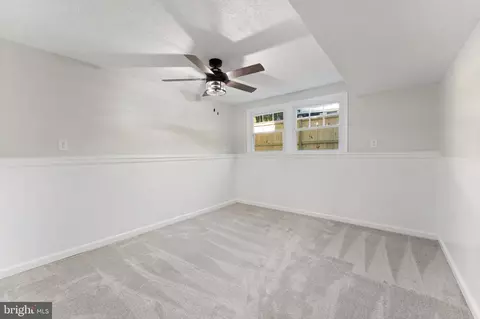 119 N Johnson Rd, Sterling, VA 20164 photo 32