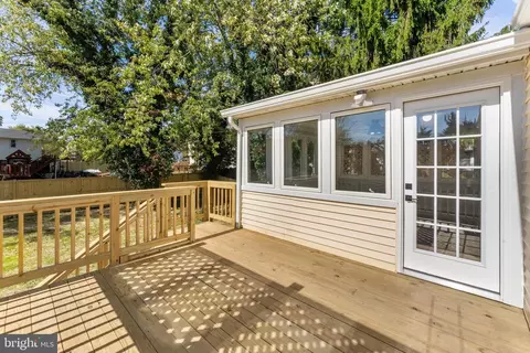 119 N Johnson Rd, Sterling, VA 20164 photo 18
