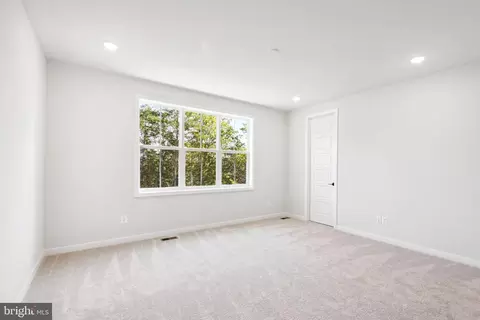 22898 Copper Tree Ter, Ashburn, VA 20148 photo 5
