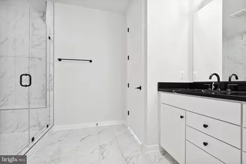 22898 Copper Tree Ter, Ashburn, VA 20148 photo 6
