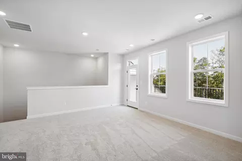 22898 Copper Tree Ter, Ashburn, VA 20148 photo 9