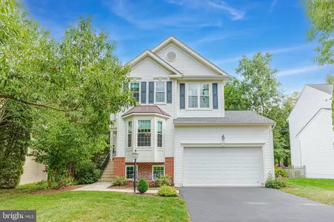 26243 Rachel Hill Dr, Chantilly, VA 20152