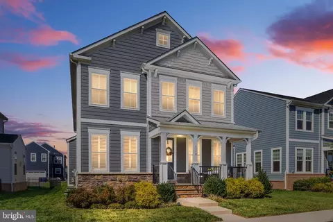 1110 Justinian St SE, Leesburg, VA 20175