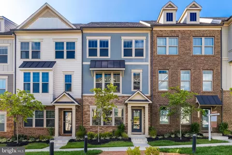 306 Nebeiolo Ter SE, Leesburg, VA 20175