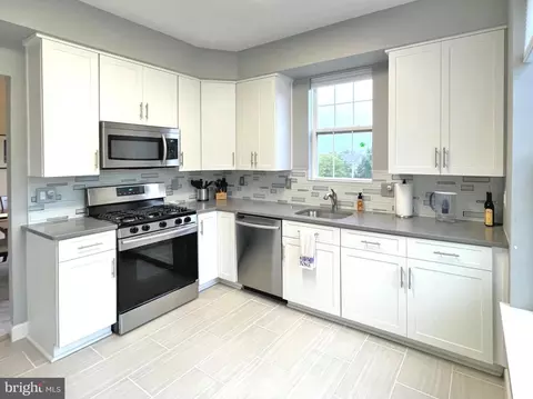 20901 Cedarpost Sq #301, Ashburn, VA 20147 photo 2