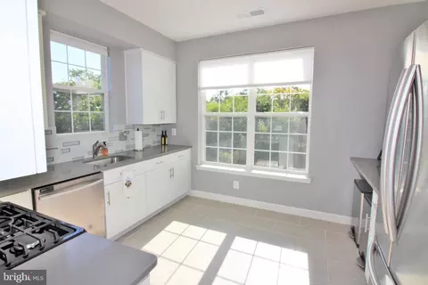 20901 Cedarpost Sq #301, Ashburn, VA 20147 photo 4