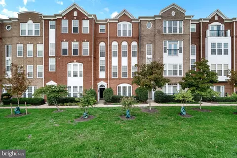 20646 Sibbald Sq, Ashburn, VA 20147
