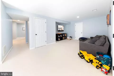 46811 Willowood Pl, Sterling, VA 20165 photo 38