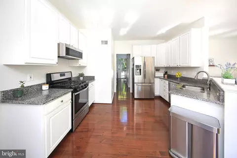 46811 Willowood Pl, Sterling, VA 20165 photo 9