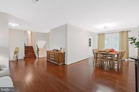 1608 E Madison Ct, Sterling, VA 20164 photo 9