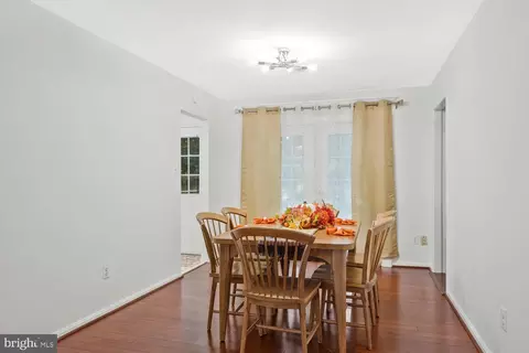 1608 E Madison Ct, Sterling, VA 20164 photo 11
