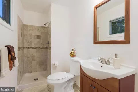 1608 E Madison Ct, Sterling, VA 20164 photo 23