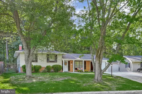 1608 E Madison Ct, Sterling, VA 20164 photo 4