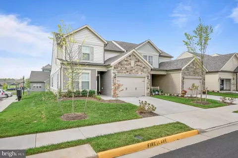 46443 Rose River Ter, Sterling, VA 20164