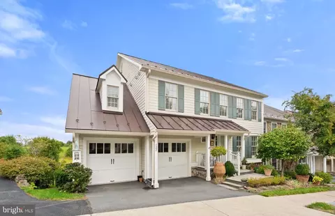 122 N Jay St, Middleburg, VA 20117