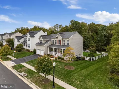 17657 Marbury St, Round Hill, VA 20141