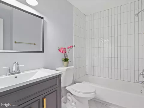 20933 Trinity Sq, Sterling, VA 20165 photo 16