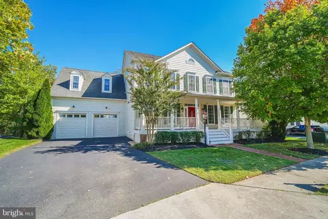 13666 Sylvan Bluff Dr, Leesburg, VA 20176