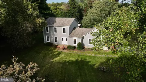37760 Laramy Ln, Lovettsville, VA 20180