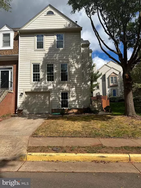 46905 Trumpet Cir, Sterling, VA 20164
