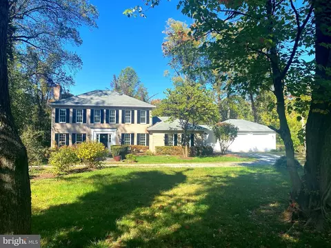 40970 Yakey Ln, Lovettsville, VA 20180