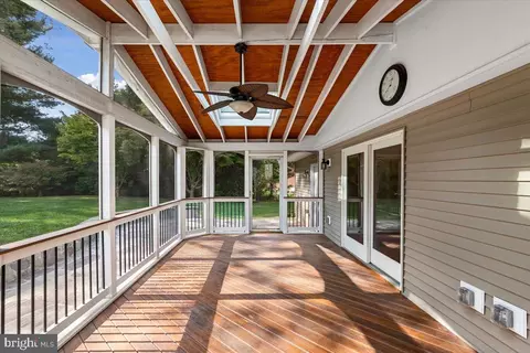 106 Peach Tree Ct, Hamilton, VA 20158 photo 11