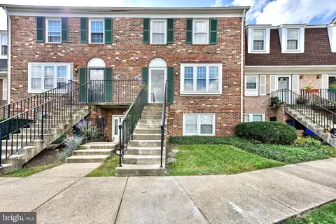 1041 Brixton Ct #C, Sterling, VA 20164