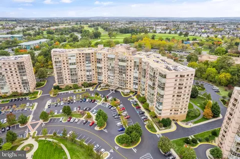 19365 Cypress Ridge Ter #802, Leesburg, VA 20176