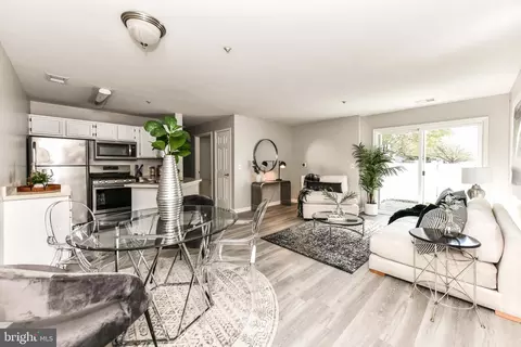 623 Constellation Sq SE #C, Leesburg, VA 20175